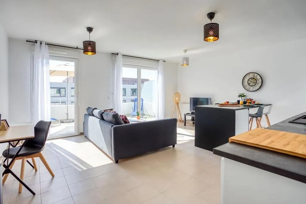 L17 Arenas Suite 3 Balconies 5Mins To The Sea Nice